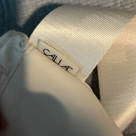 Calia sling bag - Picture 3 of 3